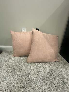 Milli Home Solid Pink Textured Decorative Throw Pillows